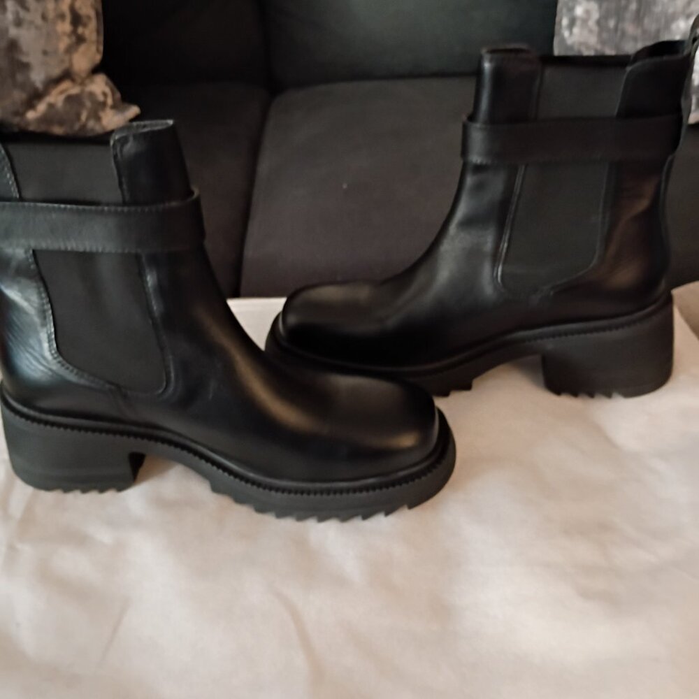 STEVE MADDEN BLACK LEATHER GATES WOMEN'S BOOT SZ 10 NWOT NWOB - Picture 8 of 11